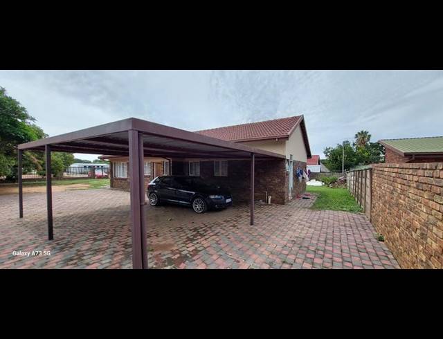 3 BEDROOM HOUSE FOR SALE IN THERESA PARK